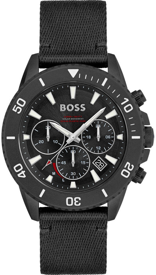 Boss 1513940 watch for man with a navy blue dial and leather strap.