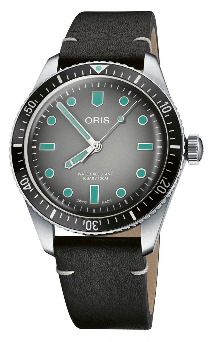 Oris 4053-07-5-20-89 watch for man with a grey dial and fur strap.