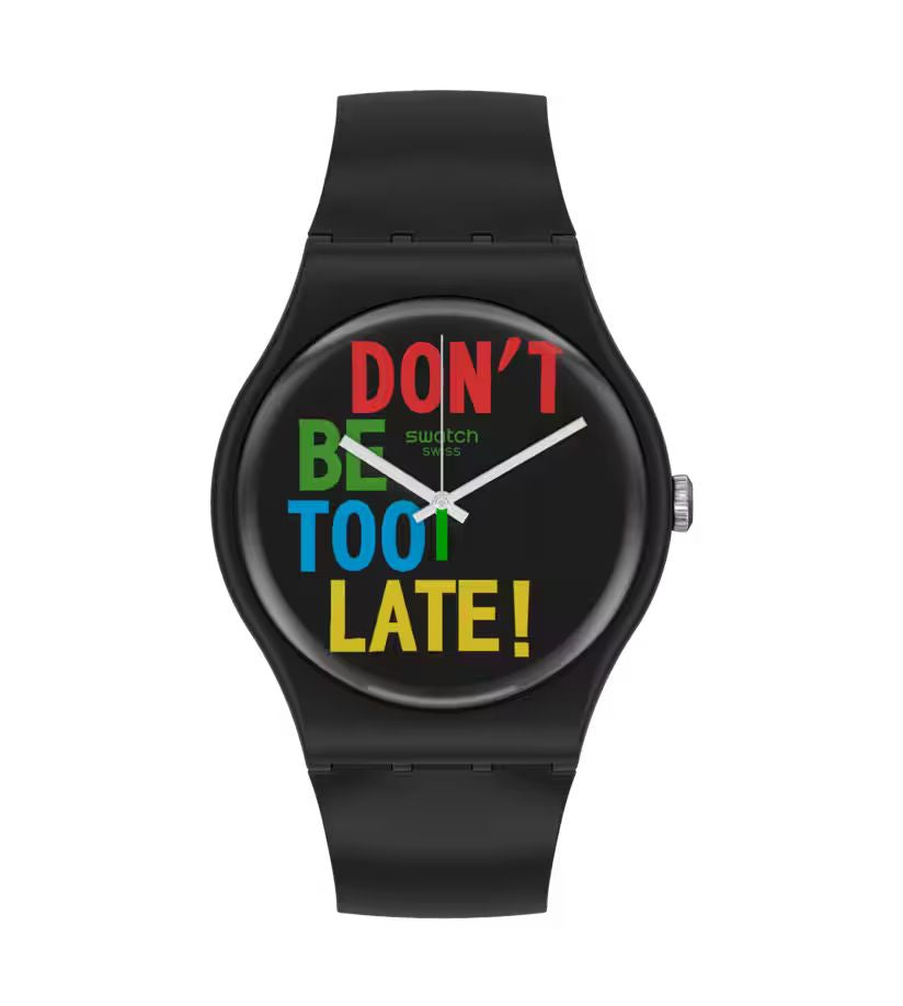 Swatch SO29B100 watch for man with a black dial and plastic strap.